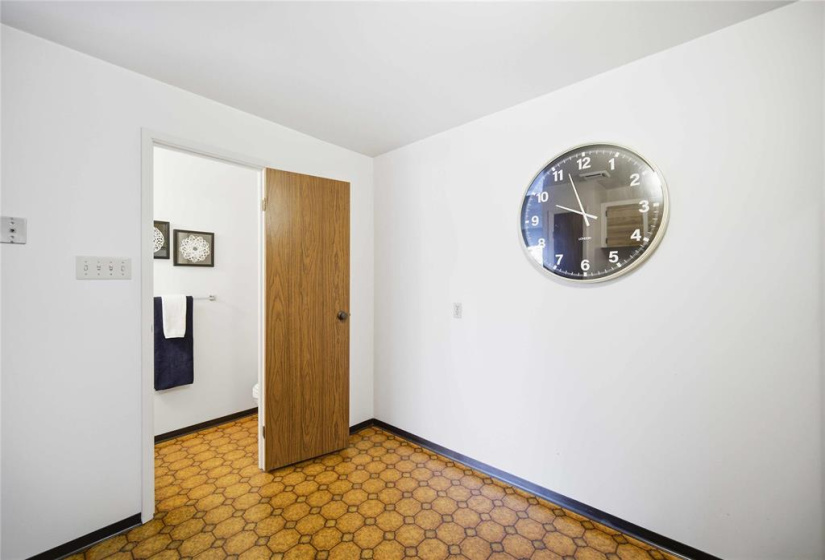 595 Adsum, 2 Bedrooms Bedrooms, 7 Rooms Rooms,1 BathroomBathrooms,Condominium,For Sale,Adsum