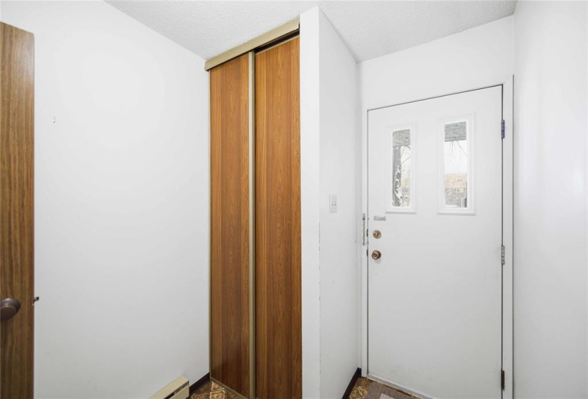 595 Adsum, 2 Bedrooms Bedrooms, 7 Rooms Rooms,1 BathroomBathrooms,Condominium,For Sale,Adsum