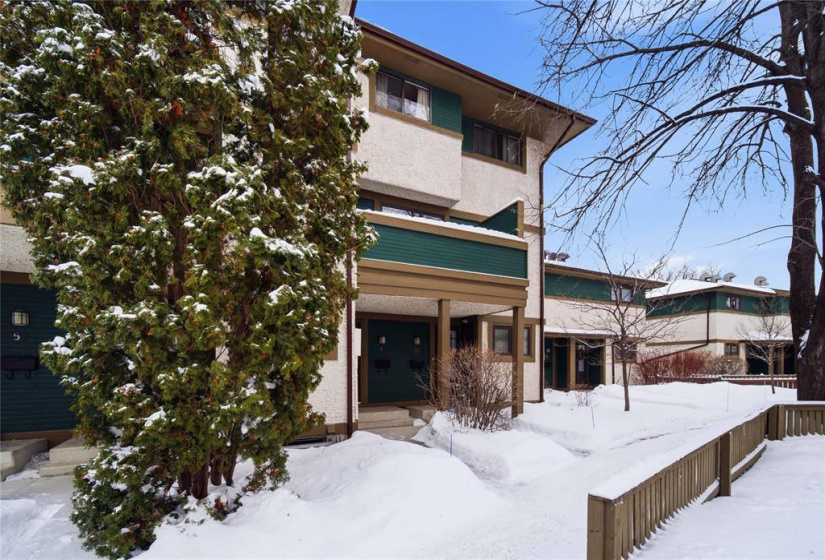 595 Adsum, 2 Bedrooms Bedrooms, 7 Rooms Rooms,1 BathroomBathrooms,Condominium,For Sale,Adsum