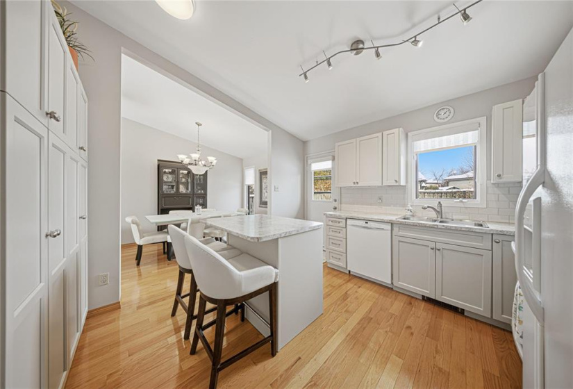 35 Packard, 4 Bedrooms Bedrooms, 13 Rooms Rooms,3 BathroomsBathrooms,Residential,For Sale,Packard