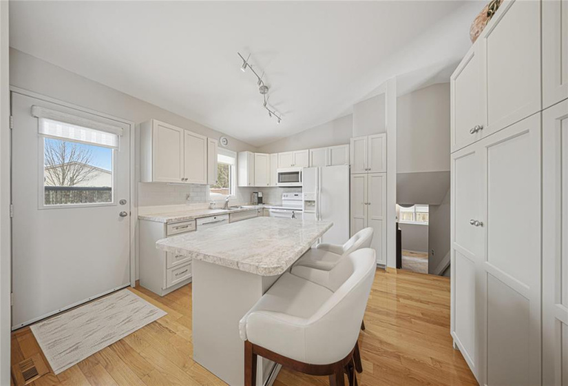 35 Packard, 4 Bedrooms Bedrooms, 13 Rooms Rooms,3 BathroomsBathrooms,Residential,For Sale,Packard