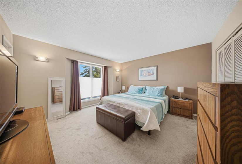 35 Packard, 4 Bedrooms Bedrooms, 13 Rooms Rooms,3 BathroomsBathrooms,Residential,For Sale,Packard