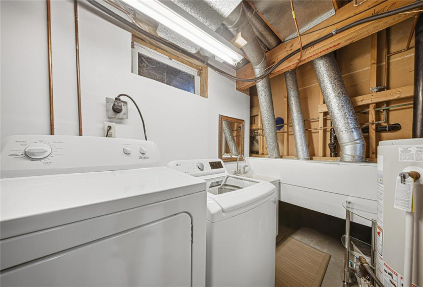 35 Packard, 4 Bedrooms Bedrooms, 13 Rooms Rooms,3 BathroomsBathrooms,Residential,For Sale,Packard