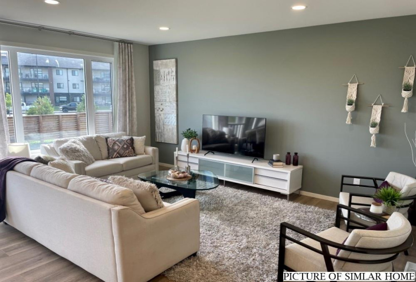 748 Ken Oblik, 4 Bedrooms Bedrooms, 12 Rooms Rooms,3 BathroomsBathrooms,Residential,For Sale,Ken Oblik