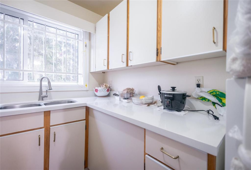 432 Stella, 2 Bedrooms Bedrooms, 10 Rooms Rooms,2 BathroomsBathrooms,Residential,For Sale,Stella