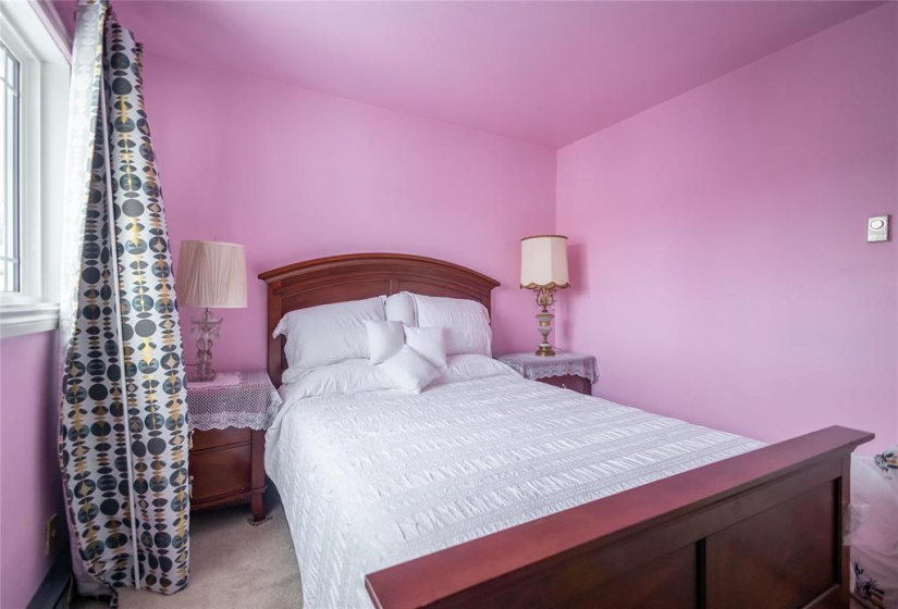 432 Stella, 2 Bedrooms Bedrooms, 10 Rooms Rooms,2 BathroomsBathrooms,Residential,For Sale,Stella