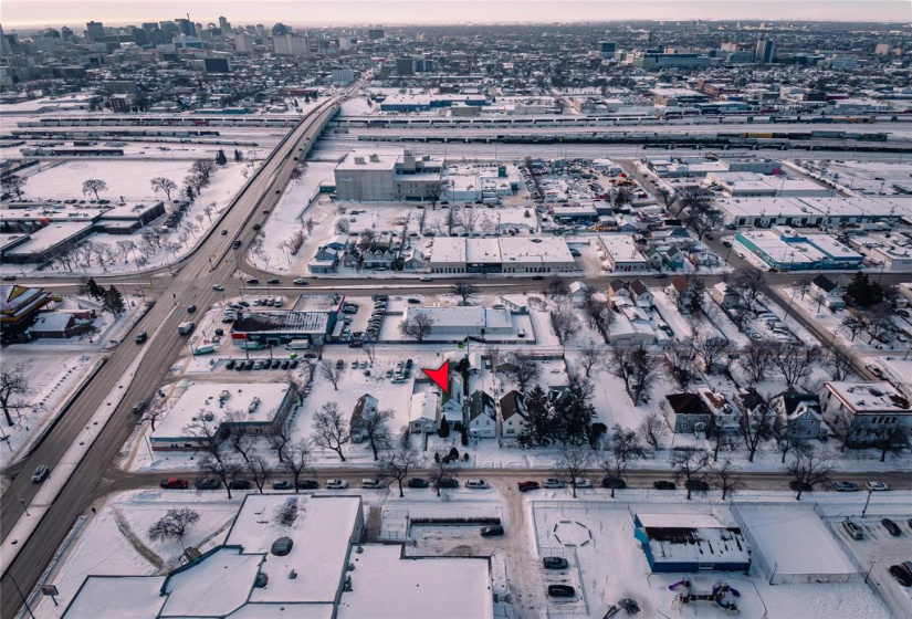 432 Stella, 2 Bedrooms Bedrooms, 10 Rooms Rooms,2 BathroomsBathrooms,Residential,For Sale,Stella