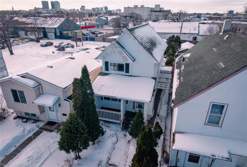 432 Stella, 2 Bedrooms Bedrooms, 10 Rooms Rooms,2 BathroomsBathrooms,Residential,For Sale,Stella