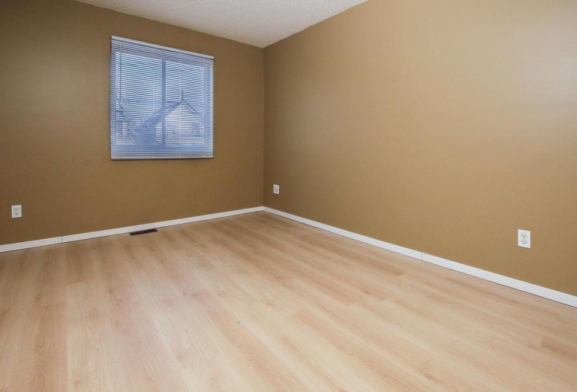 309 Redwood, 4 Bedrooms Bedrooms, 12 Rooms Rooms,2 BathroomsBathrooms,Residential,For Sale,Redwood