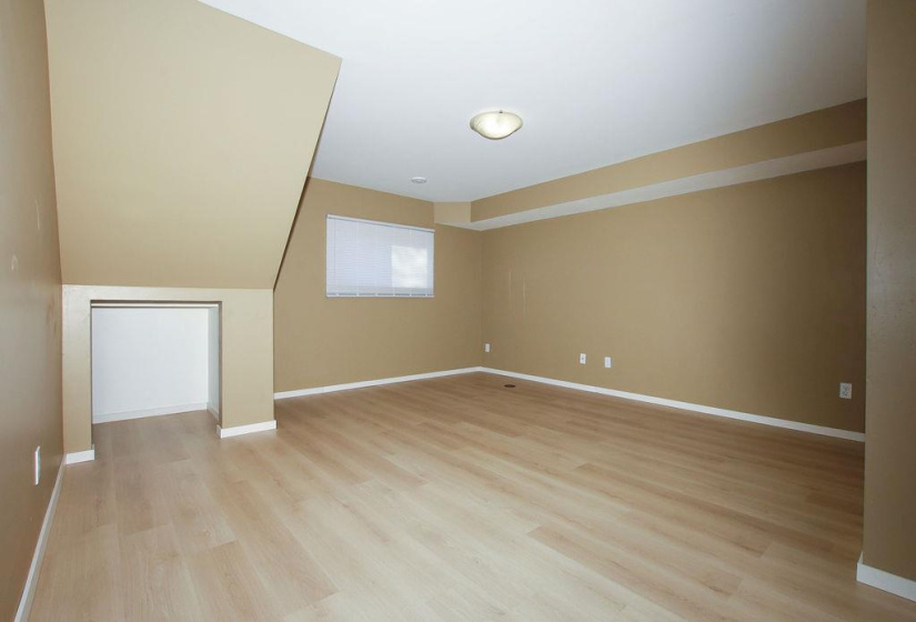 309 Redwood, 4 Bedrooms Bedrooms, 12 Rooms Rooms,2 BathroomsBathrooms,Residential,For Sale,Redwood