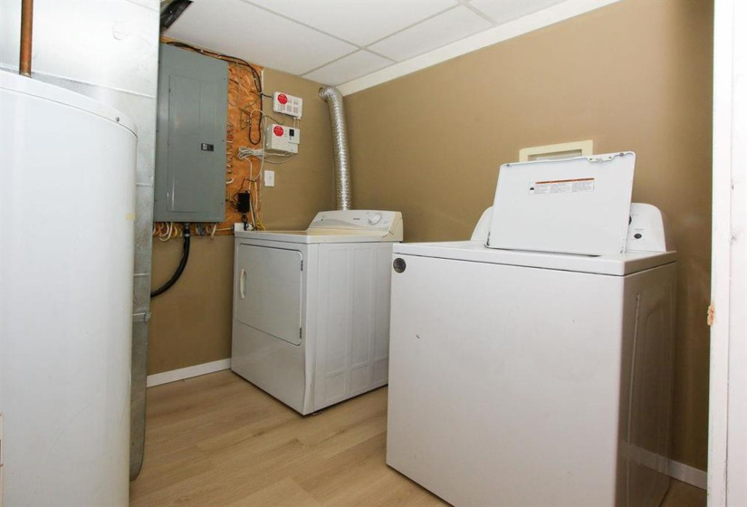 309 Redwood, 4 Bedrooms Bedrooms, 12 Rooms Rooms,2 BathroomsBathrooms,Residential,For Sale,Redwood