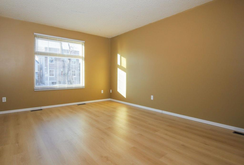 309 Redwood, 4 Bedrooms Bedrooms, 12 Rooms Rooms,2 BathroomsBathrooms,Residential,For Sale,Redwood