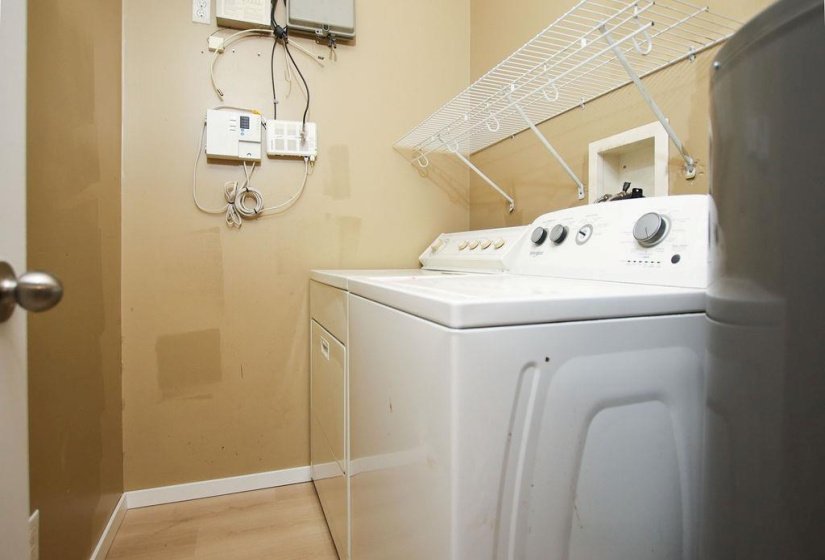 309 Redwood, 4 Bedrooms Bedrooms, 12 Rooms Rooms,2 BathroomsBathrooms,Residential,For Sale,Redwood