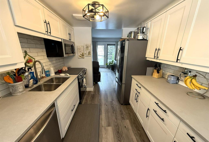 122 Charing Cross, 3 Bedrooms Bedrooms, 10 Rooms Rooms,1 BathroomBathrooms,Residential,For Sale,Charing Cross