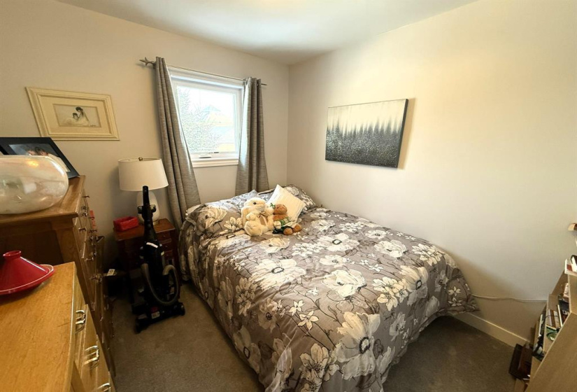 122 Charing Cross, 3 Bedrooms Bedrooms, 10 Rooms Rooms,1 BathroomBathrooms,Residential,For Sale,Charing Cross