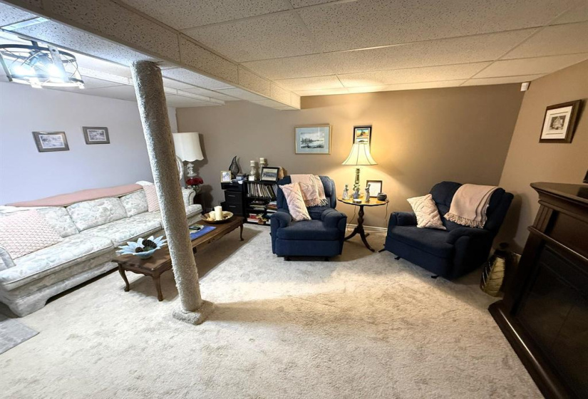 122 Charing Cross, 3 Bedrooms Bedrooms, 10 Rooms Rooms,1 BathroomBathrooms,Residential,For Sale,Charing Cross