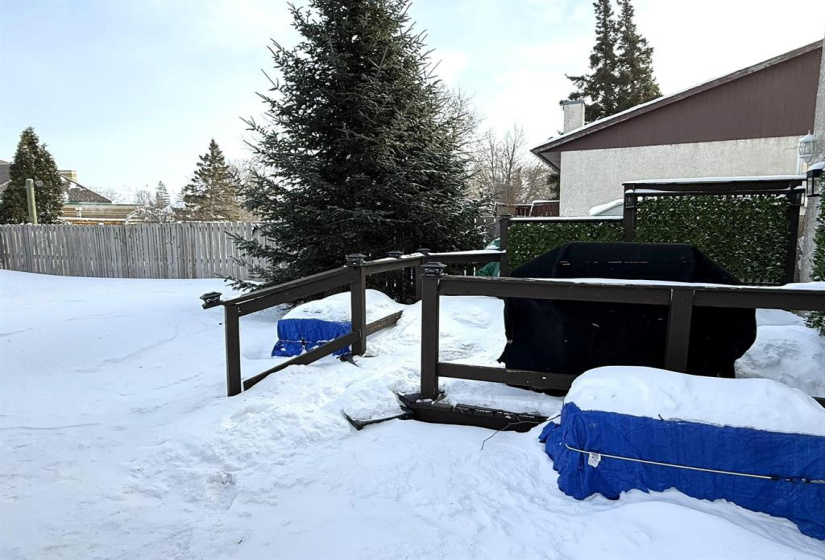 122 Charing Cross, 3 Bedrooms Bedrooms, 10 Rooms Rooms,1 BathroomBathrooms,Residential,For Sale,Charing Cross