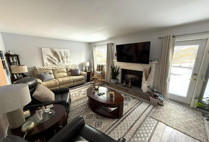 122 Charing Cross, 3 Bedrooms Bedrooms, 10 Rooms Rooms,1 BathroomBathrooms,Residential,For Sale,Charing Cross