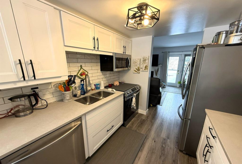 122 Charing Cross, 3 Bedrooms Bedrooms, 10 Rooms Rooms,1 BathroomBathrooms,Residential,For Sale,Charing Cross