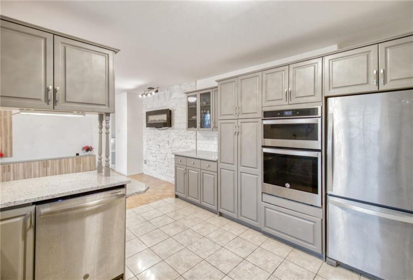 4337 Ross Farm, 3 Bedrooms Bedrooms, 12 Rooms Rooms,2 BathroomsBathrooms,Residential,For Sale,Ross Farm