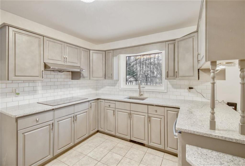 4337 Ross Farm, 3 Bedrooms Bedrooms, 12 Rooms Rooms,2 BathroomsBathrooms,Residential,For Sale,Ross Farm