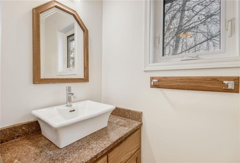 4337 Ross Farm, 3 Bedrooms Bedrooms, 12 Rooms Rooms,2 BathroomsBathrooms,Residential,For Sale,Ross Farm