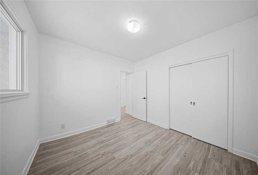 899 Consol, 4 Bedrooms Bedrooms, 9 Rooms Rooms,2 BathroomsBathrooms,Residential,For Sale,Consol