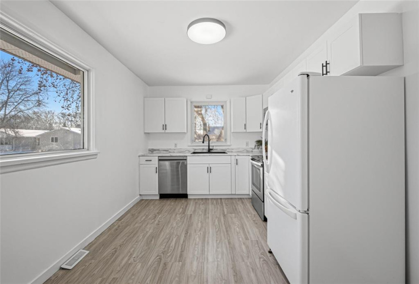 899 Consol, 4 Bedrooms Bedrooms, 9 Rooms Rooms,2 BathroomsBathrooms,Residential,For Sale,Consol