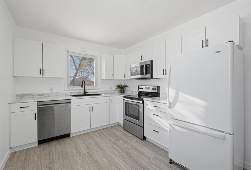 899 Consol, 4 Bedrooms Bedrooms, 9 Rooms Rooms,2 BathroomsBathrooms,Residential,For Sale,Consol