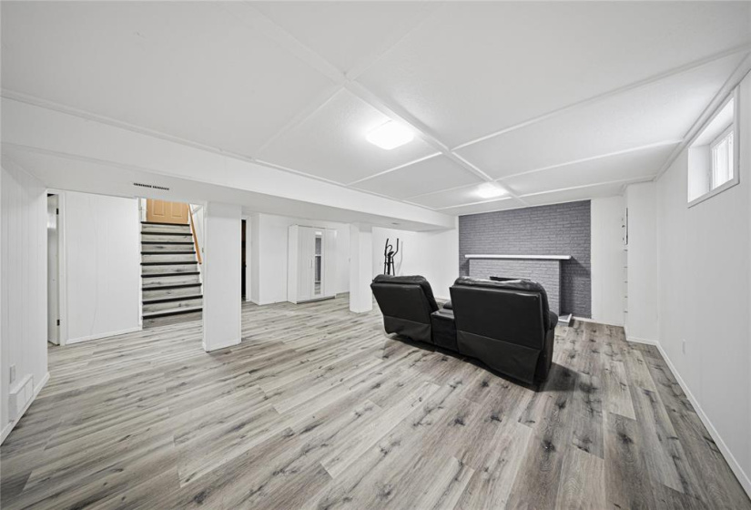 899 Consol, 4 Bedrooms Bedrooms, 9 Rooms Rooms,2 BathroomsBathrooms,Residential,For Sale,Consol