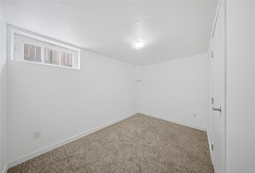 899 Consol, 4 Bedrooms Bedrooms, 9 Rooms Rooms,2 BathroomsBathrooms,Residential,For Sale,Consol