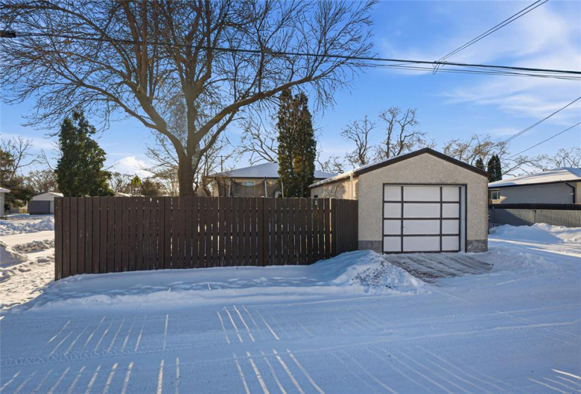 899 Consol, 4 Bedrooms Bedrooms, 9 Rooms Rooms,2 BathroomsBathrooms,Residential,For Sale,Consol