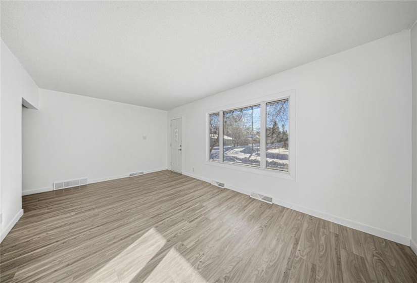 899 Consol, 4 Bedrooms Bedrooms, 9 Rooms Rooms,2 BathroomsBathrooms,Residential,For Sale,Consol