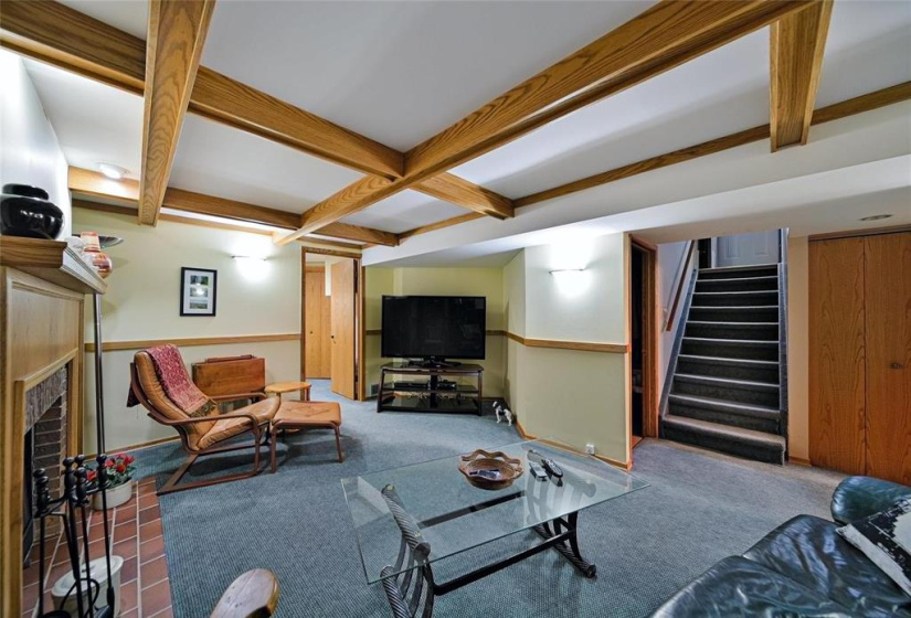 168 Linacre, 4 Bedrooms Bedrooms, 12 Rooms Rooms,3 BathroomsBathrooms,Residential,For Sale,Linacre