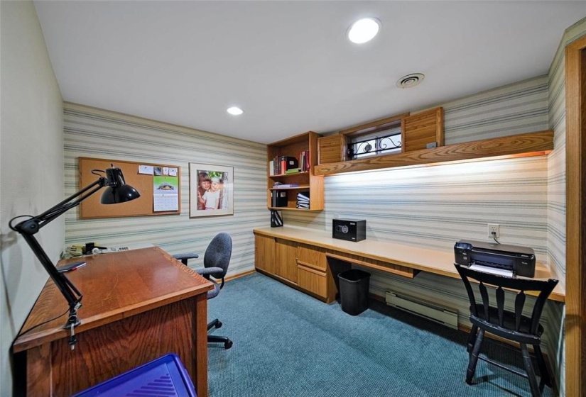 168 Linacre, 4 Bedrooms Bedrooms, 12 Rooms Rooms,3 BathroomsBathrooms,Residential,For Sale,Linacre