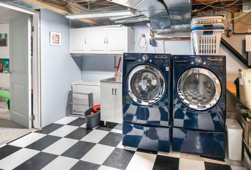 26 Dubuc, 3 Bedrooms Bedrooms, 18 Rooms Rooms,3 BathroomsBathrooms,Residential,For Sale,Dubuc