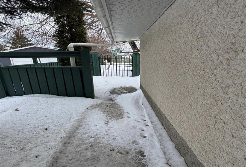 26 Dubuc, 3 Bedrooms Bedrooms, 18 Rooms Rooms,3 BathroomsBathrooms,Residential,For Sale,Dubuc