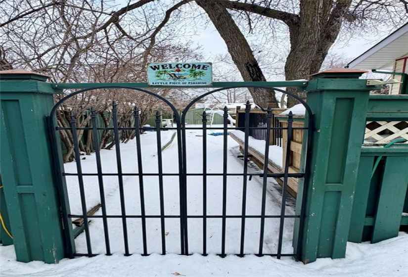 26 Dubuc, 3 Bedrooms Bedrooms, 18 Rooms Rooms,3 BathroomsBathrooms,Residential,For Sale,Dubuc