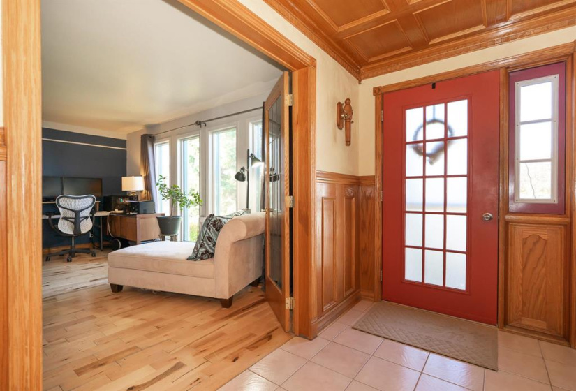 26 Dubuc, 3 Bedrooms Bedrooms, 18 Rooms Rooms,3 BathroomsBathrooms,Residential,For Sale,Dubuc