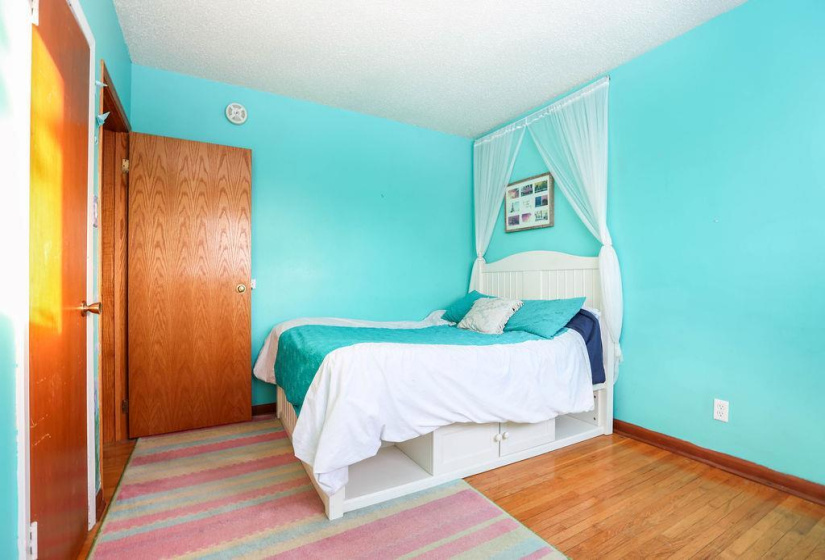 61 Conifer, 3 Bedrooms Bedrooms, 10 Rooms Rooms,2 BathroomsBathrooms,Residential,For Sale,Conifer