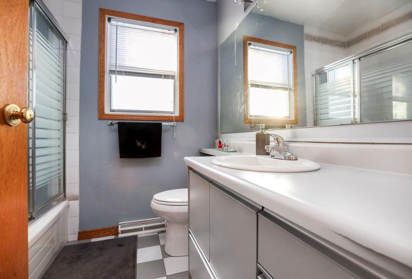 Main floor four piece bathroom