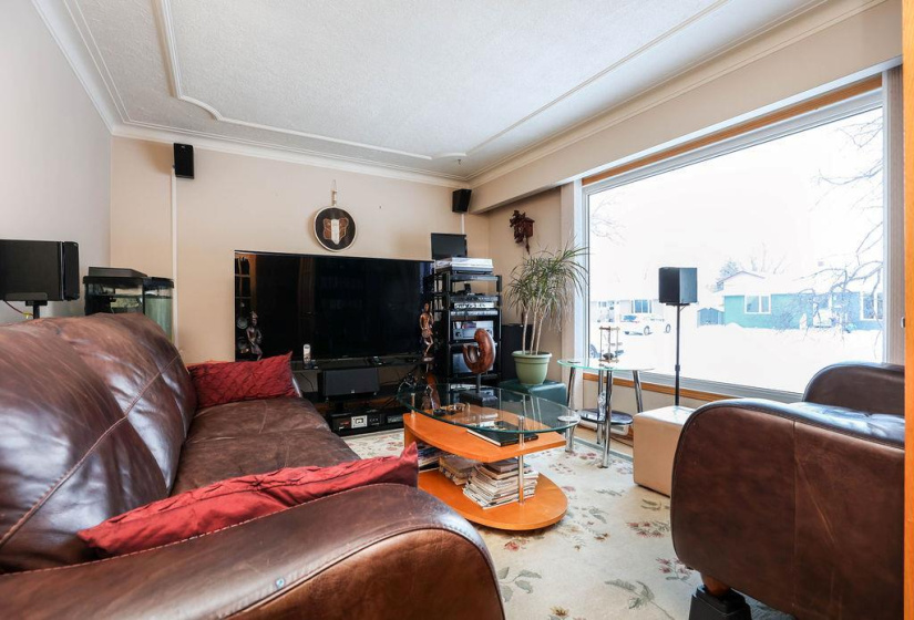 61 Conifer, 3 Bedrooms Bedrooms, 10 Rooms Rooms,2 BathroomsBathrooms,Residential,For Sale,Conifer