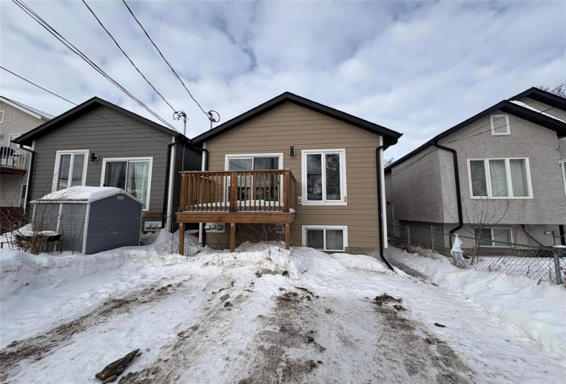 32 Vivian, 5 Bedrooms Bedrooms, 14 Rooms Rooms,3 BathroomsBathrooms,Residential,For Sale,Vivian