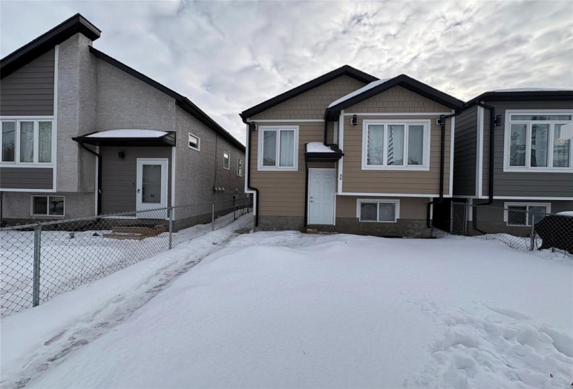 32 Vivian, 5 Bedrooms Bedrooms, 14 Rooms Rooms,3 BathroomsBathrooms,Residential,For Sale,Vivian