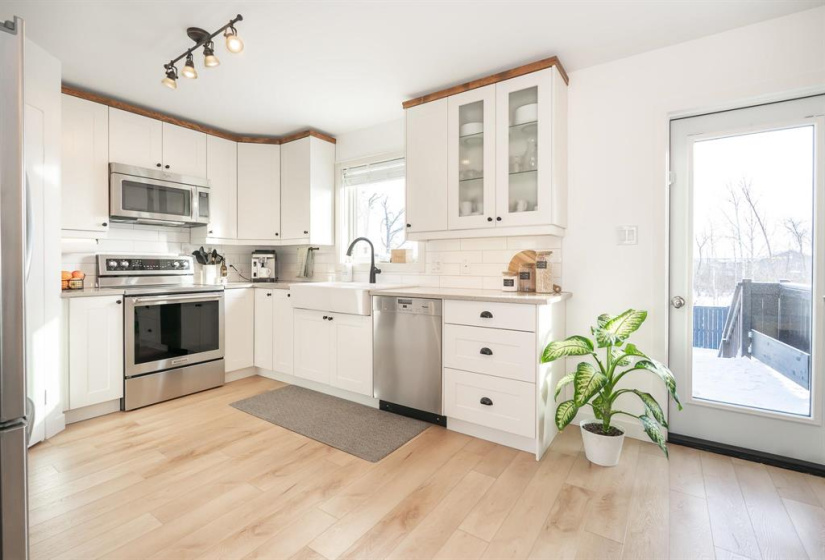 142 Fourth, 4 Bedrooms Bedrooms, 10 Rooms Rooms,2 BathroomsBathrooms,Residential,For Sale,Fourth