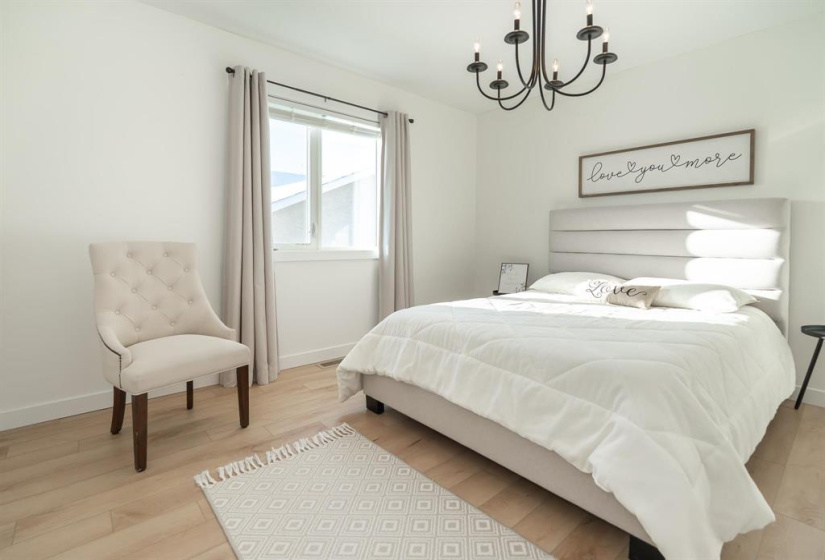 142 Fourth, 4 Bedrooms Bedrooms, 10 Rooms Rooms,2 BathroomsBathrooms,Residential,For Sale,Fourth