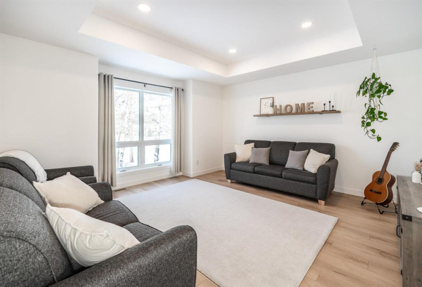 142 Fourth, 4 Bedrooms Bedrooms, 10 Rooms Rooms,2 BathroomsBathrooms,Residential,For Sale,Fourth