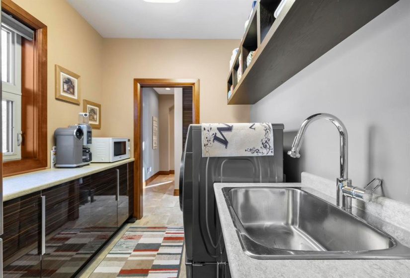 266 Antonio, 5 Bedrooms Bedrooms, 23 Rooms Rooms,4 BathroomsBathrooms,Residential,For Sale,Antonio