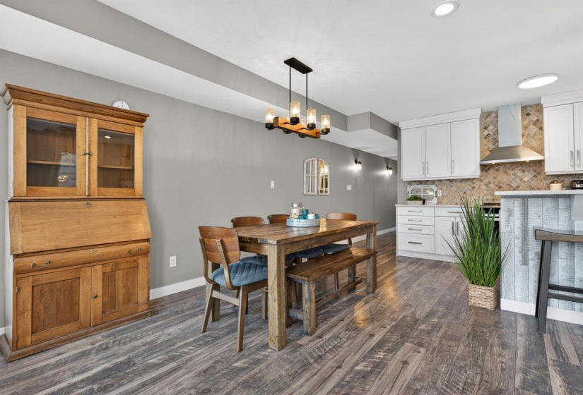 902 Dorchester, 2 Bedrooms Bedrooms, 8 Rooms Rooms,2 BathroomsBathrooms,Condominium,For Sale,Dorchester