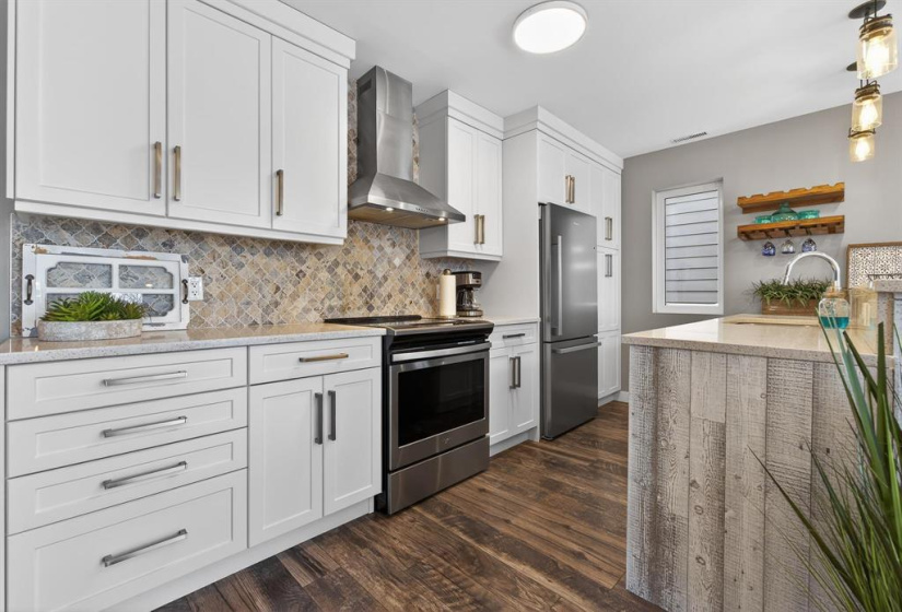 902 Dorchester, 2 Bedrooms Bedrooms, 8 Rooms Rooms,2 BathroomsBathrooms,Condominium,For Sale,Dorchester